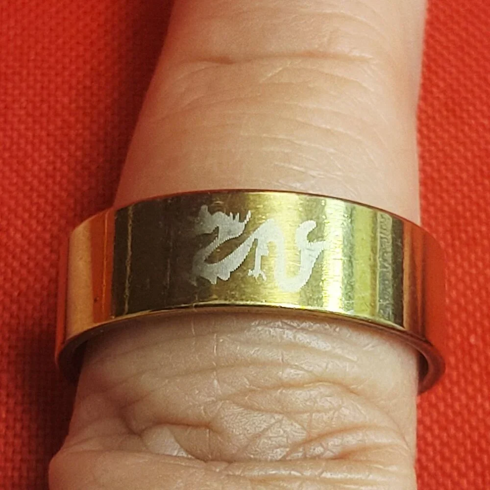 Stainless Steel Wide Band White Dragon Engraved Ring Size 21 Gold Tone Unisex